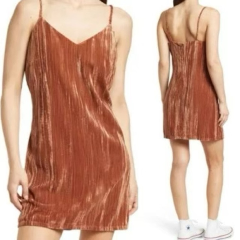 ELODIE NWOT CLAY VELVET MINI DRESS